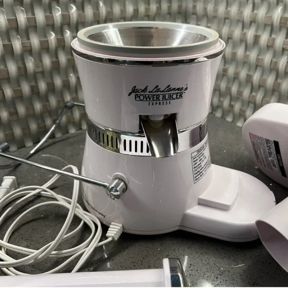 Jack LaLanne Power Juicer Express in White like new